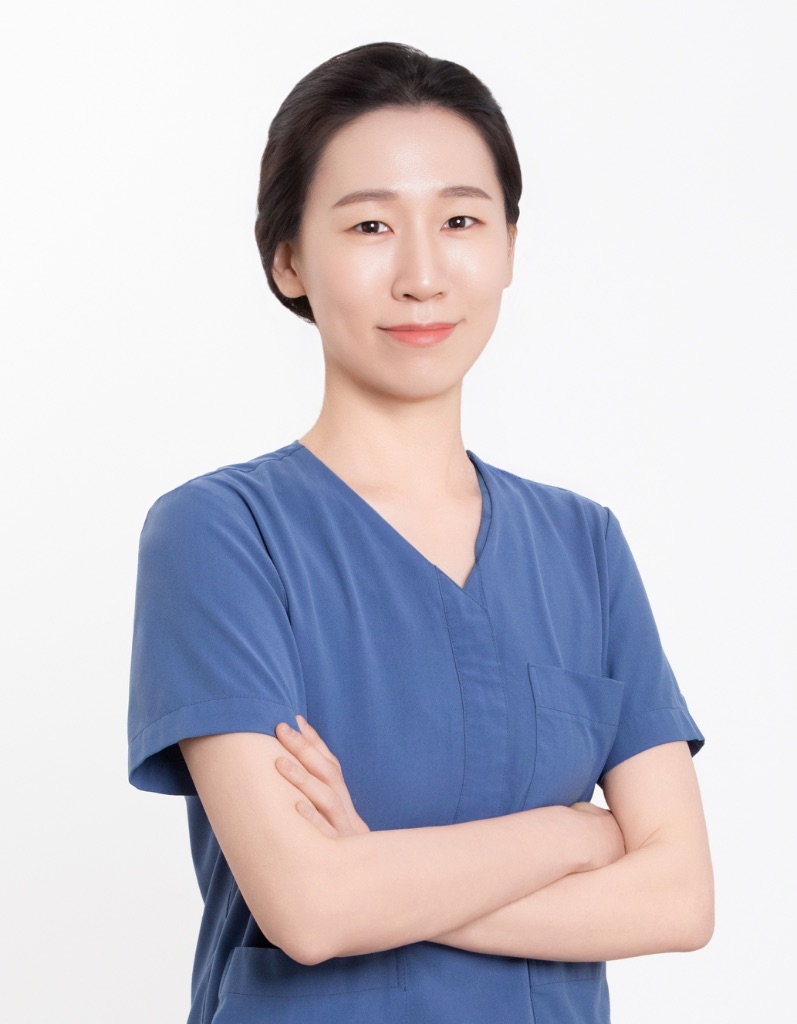 서울365치과 정문희 원장 (보존과 전문의) 정문희 원장 (보존과 전문의) - 서울365치과