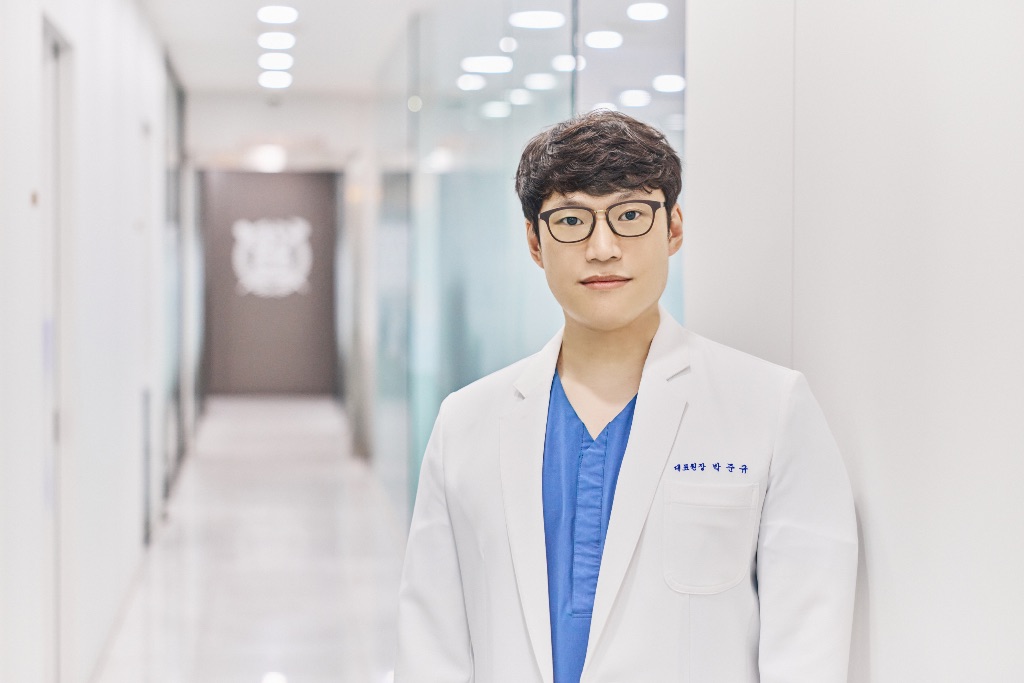 서울365치과 박준규 대표원장 박준규 대표원장 — 서울대 출신 통합치의학과 전문의